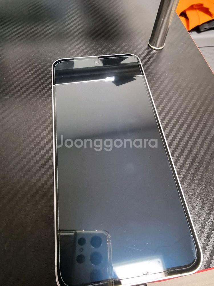 겔럭시 S24FE 256gb 판매합니다.--1