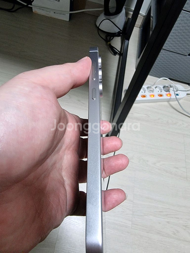 겔럭시 S24FE 256gb 판매합니다.--5