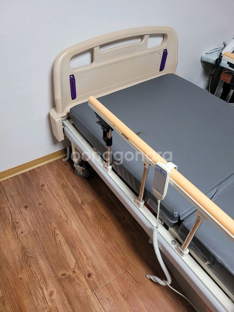 환자용 전동 각도조절 침대--1