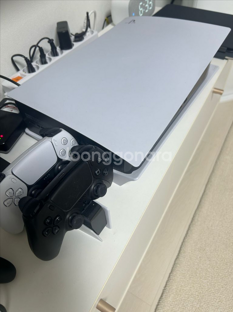 ps5 플스5 디스크+거치대 , 듀얼센스2개, 충전독--0