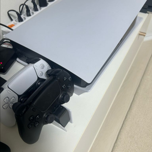 ps5 플스5 디스크+거치대 , 듀얼센스2개, 충전독