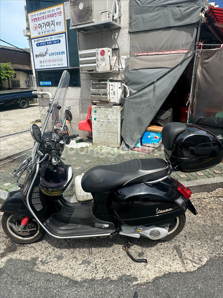 베스파 gts125 블랙--0