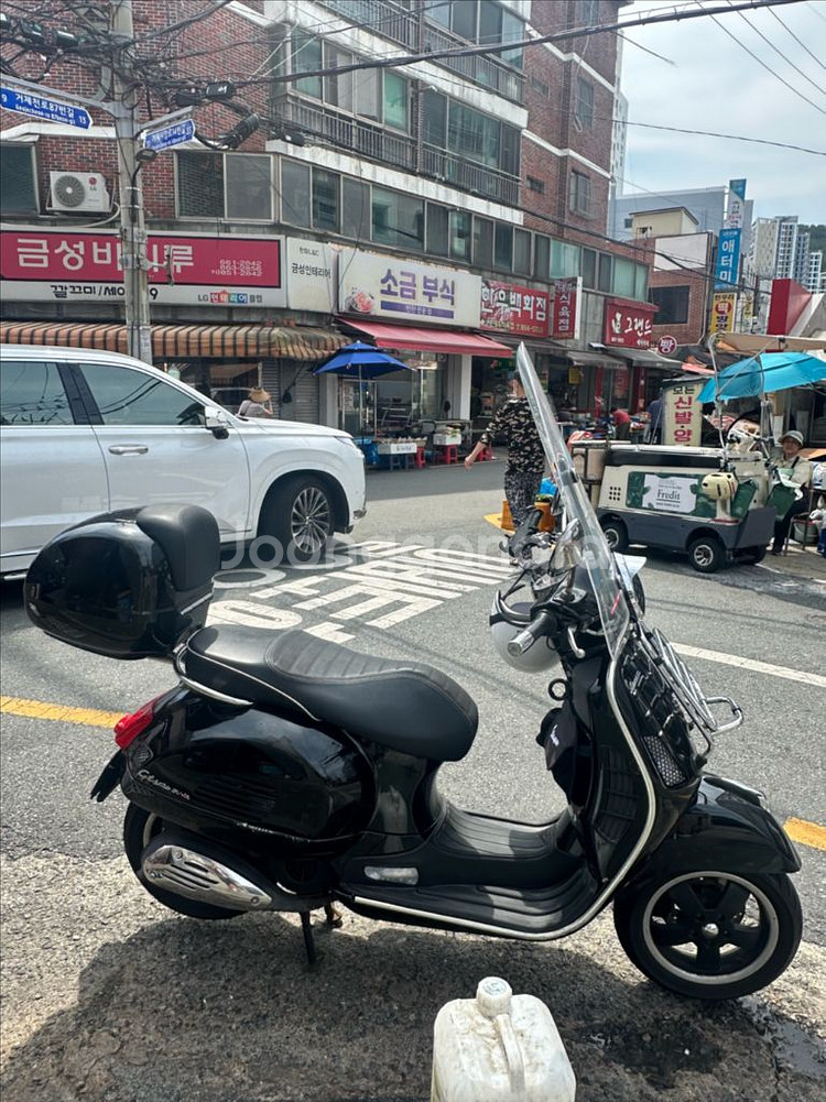 베스파 gts125 블랙--1
