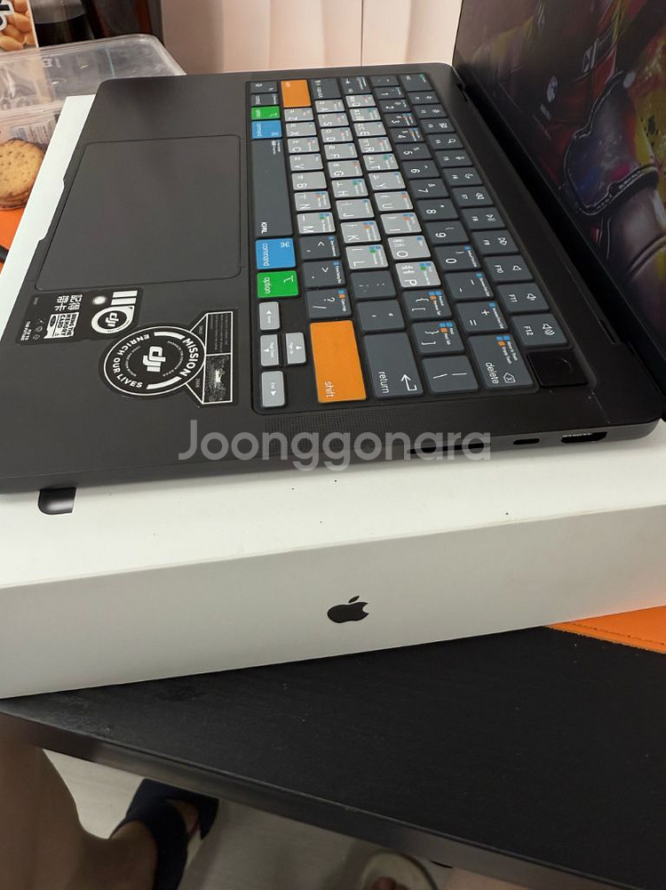 MacBook Pro 14 M3 Pro--2