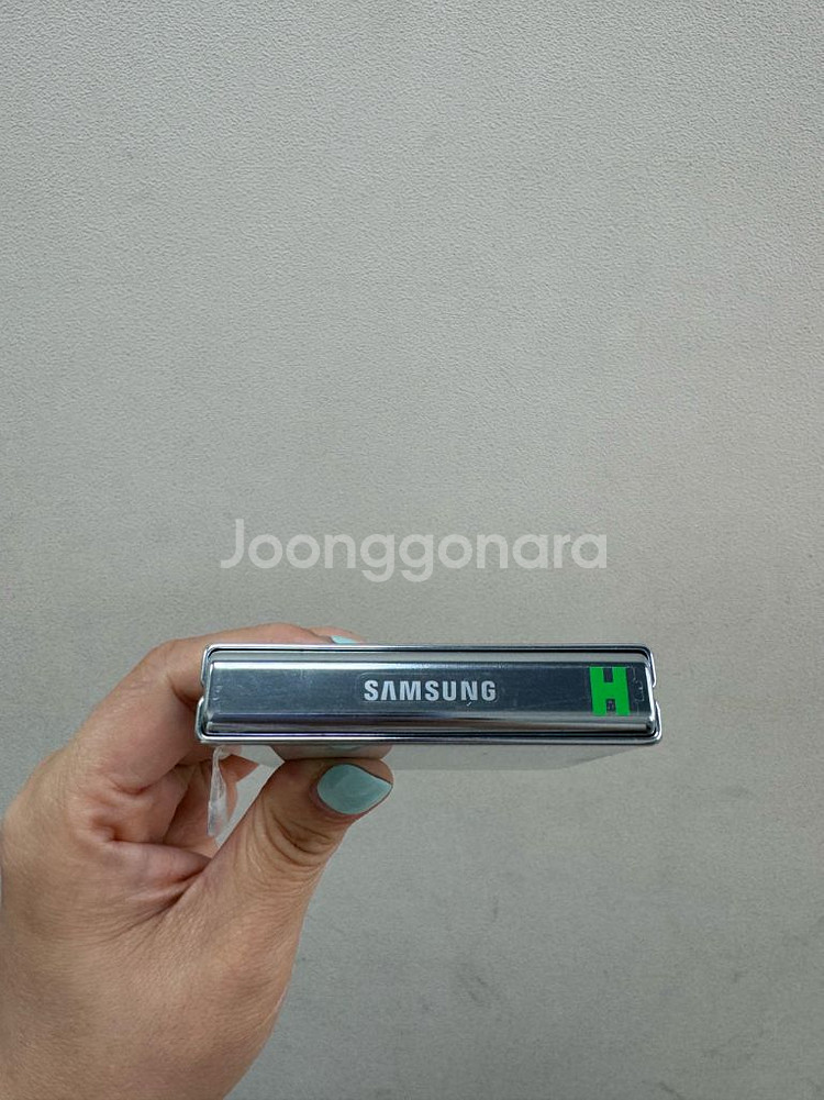 (부산중고폰)갤럭시z플립5 액정배터리 새제품 판매해요--5