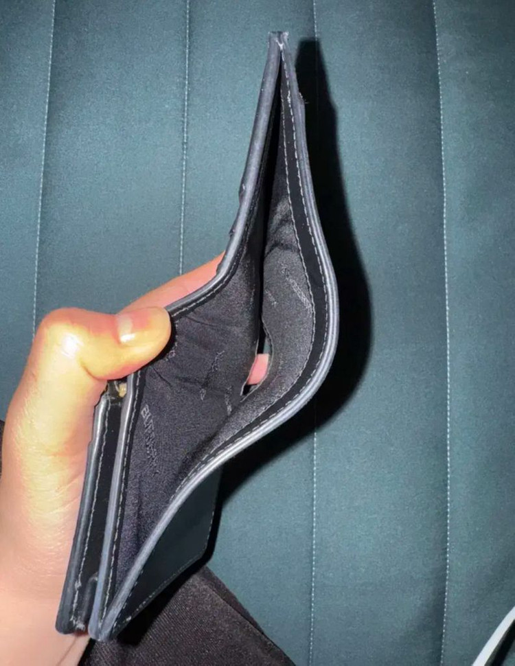 버버리 반지갑 이미지