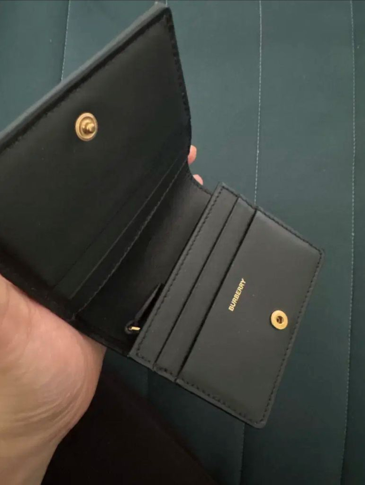 버버리 반지갑 이미지