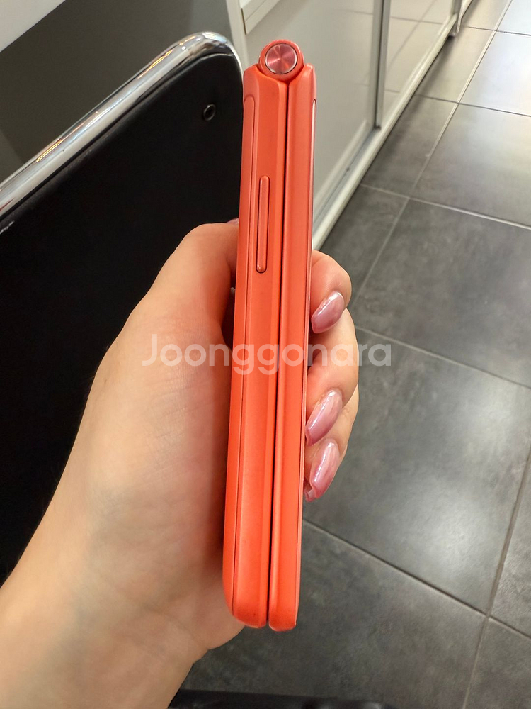 갤럭시폴더2 32GB 코랄 /Y792--5