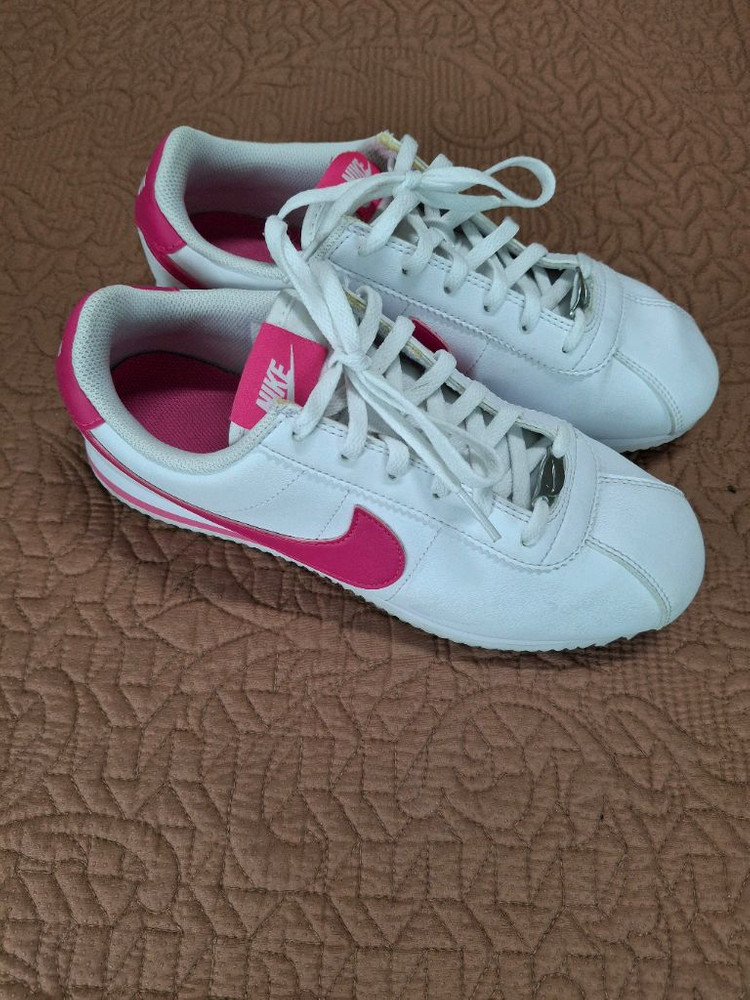 나이키 코르테즈 운동화 240--2