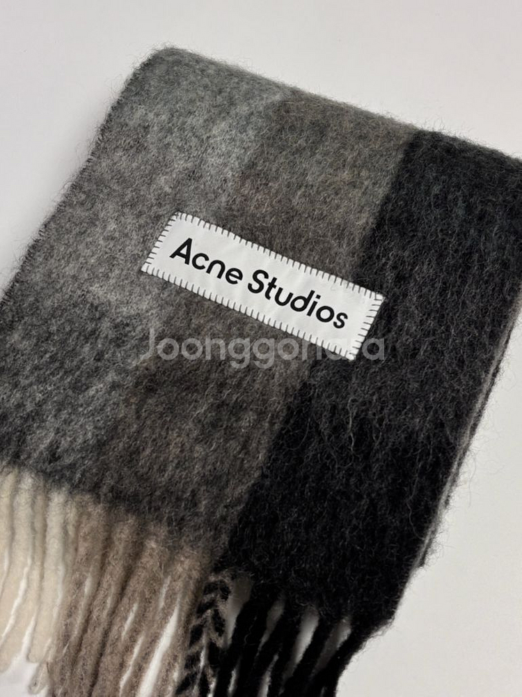 아크네 스튜디오 모헤어 체크 머플러--2
