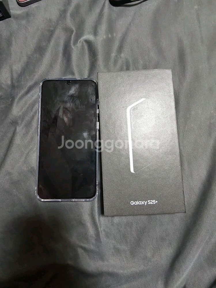 갤럭시 S25플러스 256기가 네이비색상 팝니다--0