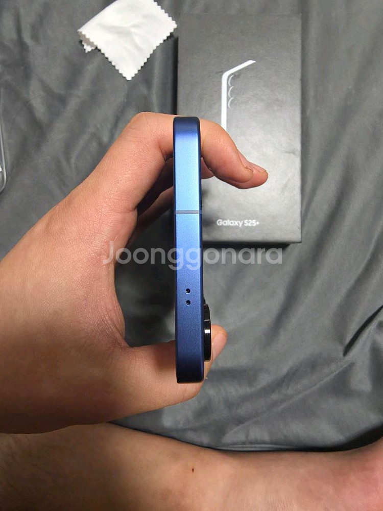 갤럭시 S25플러스 256기가 네이비색상 팝니다--1