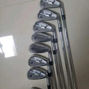 브릿지스톤 v300 5s 8아이언