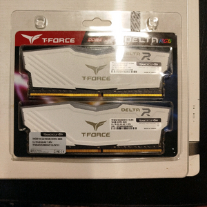 T-FORCE DELTA RGB DDR4 3600MHz