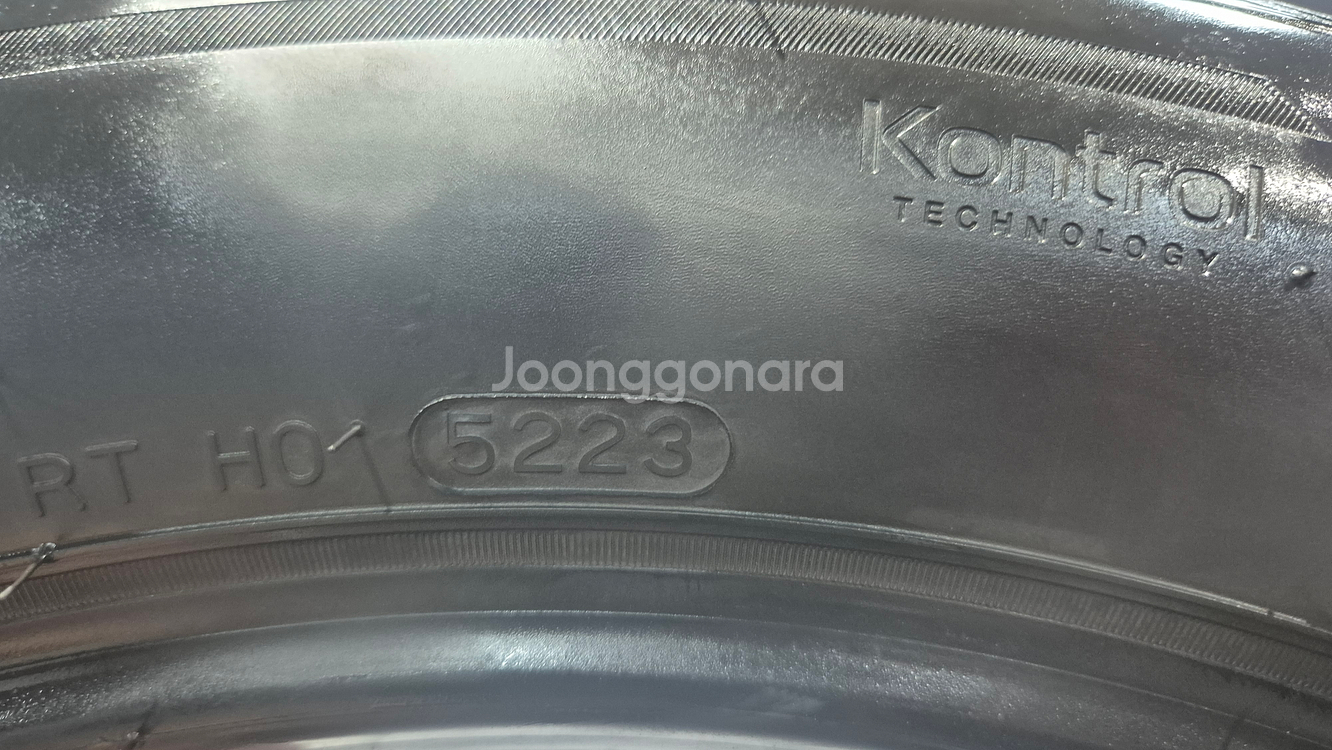 중고 타이어 235 55 19 한국 다이나프로HP2--2