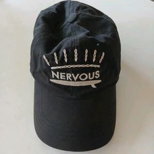 NERVOUS 검정 볼캡 Free