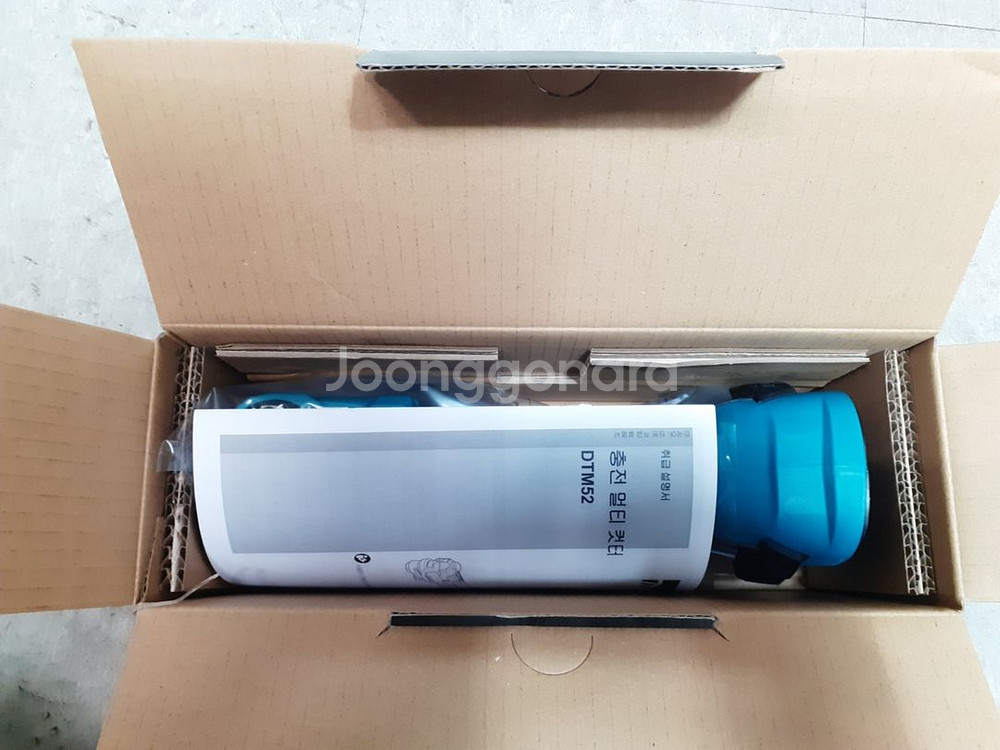 마끼다 18V 충전 멀티커터 멀티툴 DTM52 새상품--1