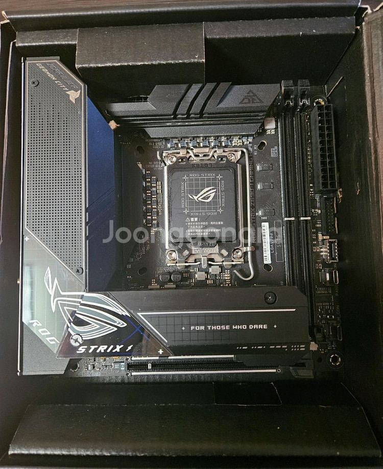 (미사용 풀박스)ASUS ROG STRIX Z690-I--2