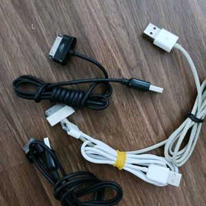 핸드폰 충전기 c타입,30핀,5핀,24핀,모니터선등등