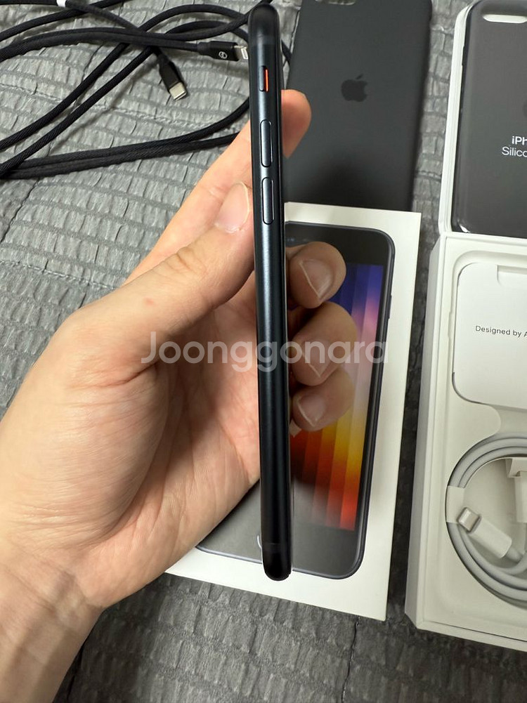 아이폰SE3 미드나이트 256GB 자급제--3