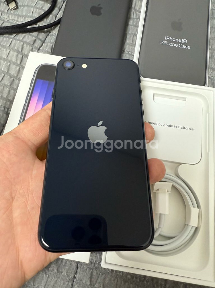 아이폰SE3 미드나이트 256GB 자급제--6