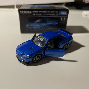 토미카 프리미엄 GT-R34