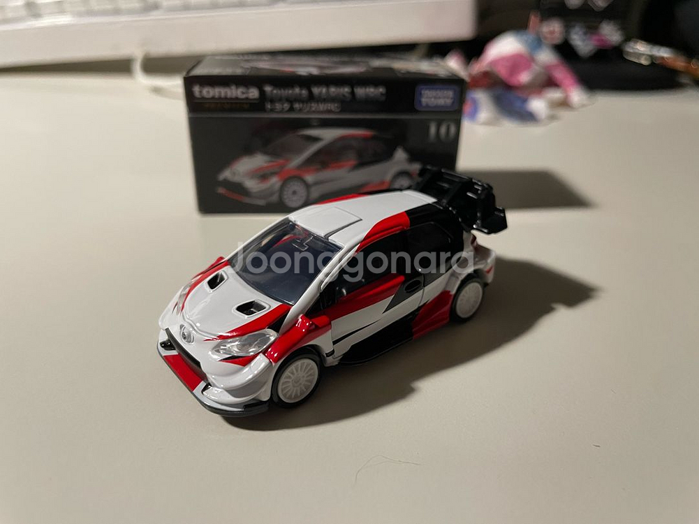 토미카 프리미엄 토요타 야리스 WRC--0