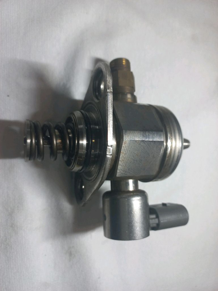 아우디 폭스바겐 가솔린 고압펌프 06H127025K--5