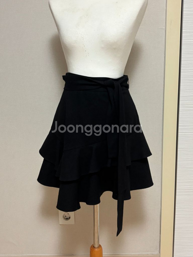 MAJE 마쥬 언발란스 벨티드 러플 소프트 스커트--1