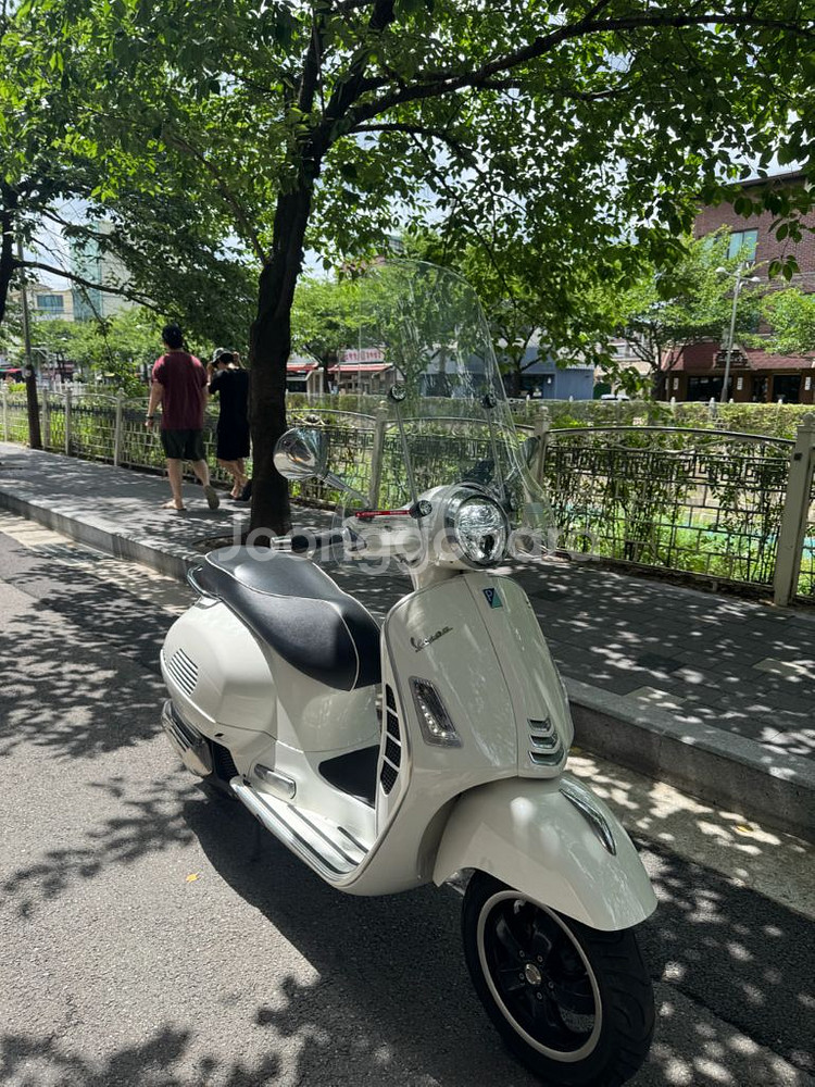 베스파 gts125 1000km--1