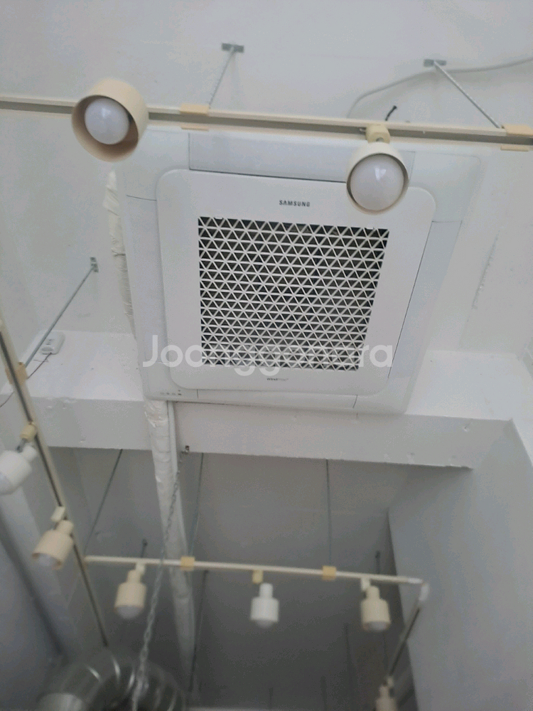 삼성 천장형인버터냉난방기(AC072RN4PBH1)팔아요--0