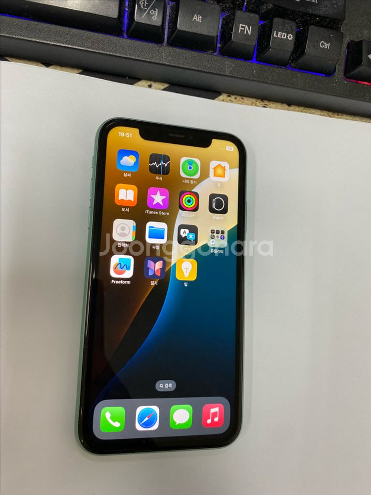 아이폰11 민트 A급 64GB 배터리100%--1