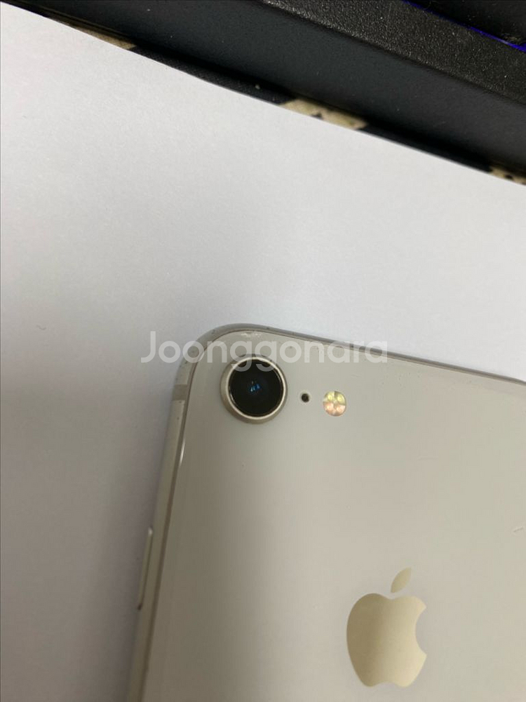 아이폰8 실버 액정SS급 64GB 무잔상 배터리94%--3