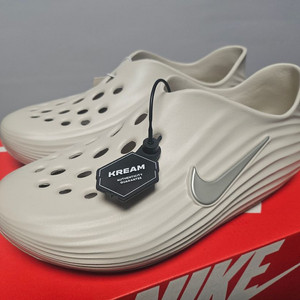 나이키 리액트×리즈버네이트 오우어드 브라운 260