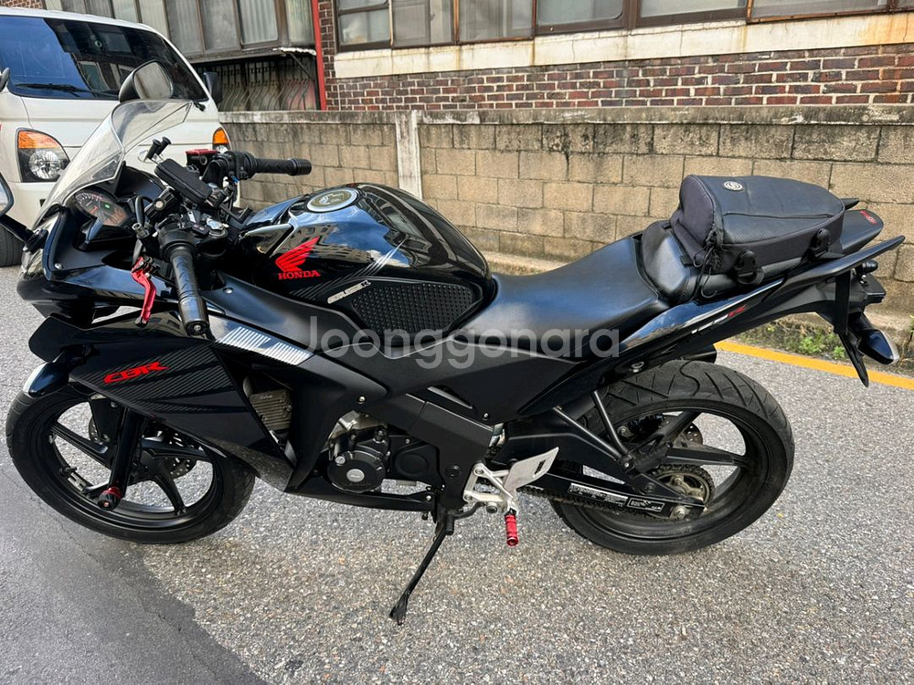 혼다 cbr125 17년 풀배기풀옵션 팝니다--2