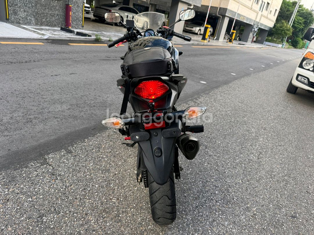 혼다 cbr125 17년 풀배기풀옵션 팝니다--5