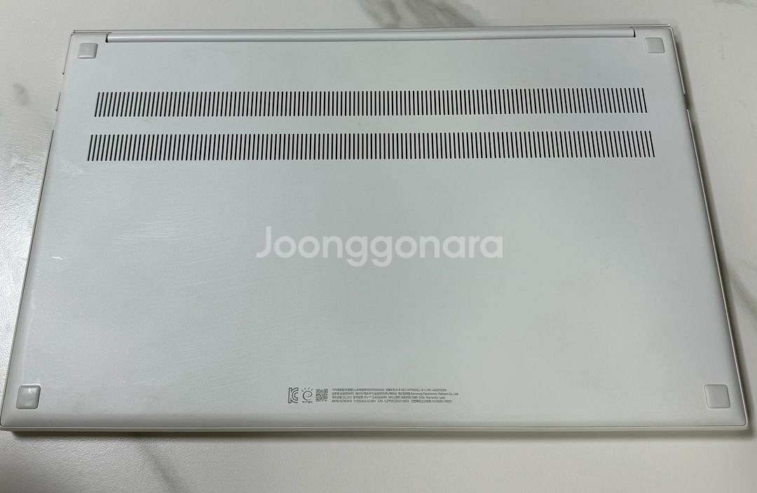 갤럭시북 이온 2--1