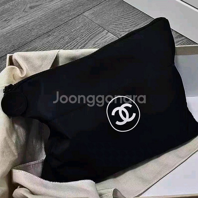 샤넬 패딩 파우치 클러치백 데일리백--4