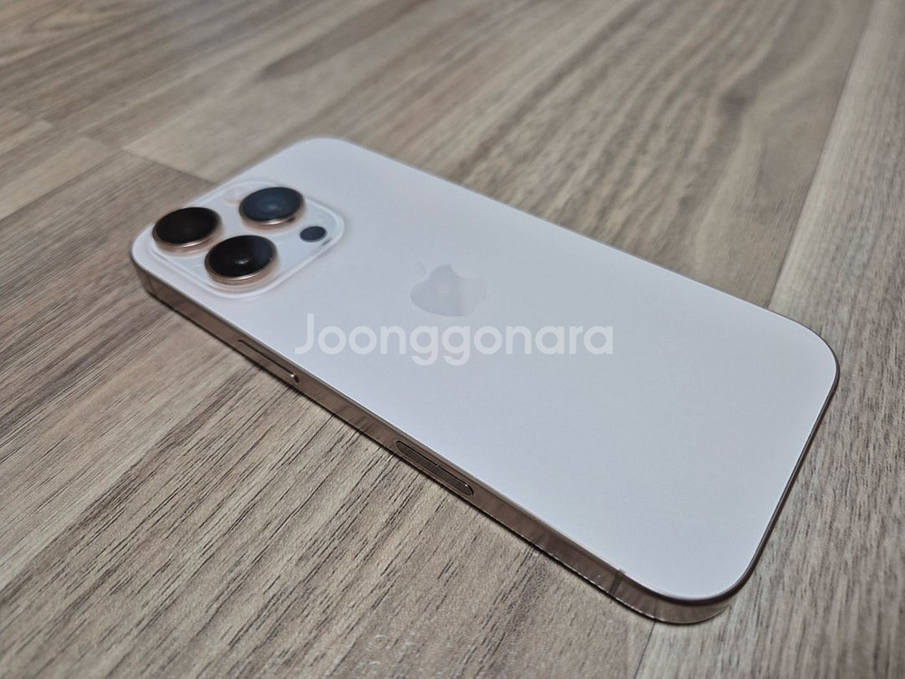1월8일개통 아이폰16프로 256gb SS급--1