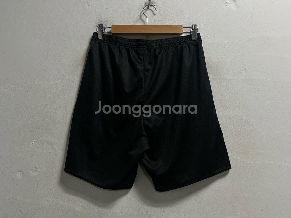 32 아디다스 기능성 스판 밴딩 반바지--3