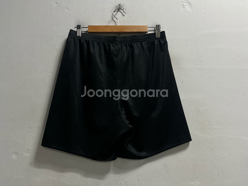 33-34 아디다스 기능성 스판 밴딩 반바지--3
