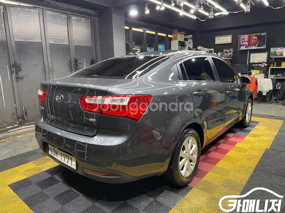 [기아]올뉴프라이드 4DR 1.6GDI 럭셔리 ECO--2