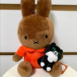 고양이 안은 미피 중형 인형 새상품