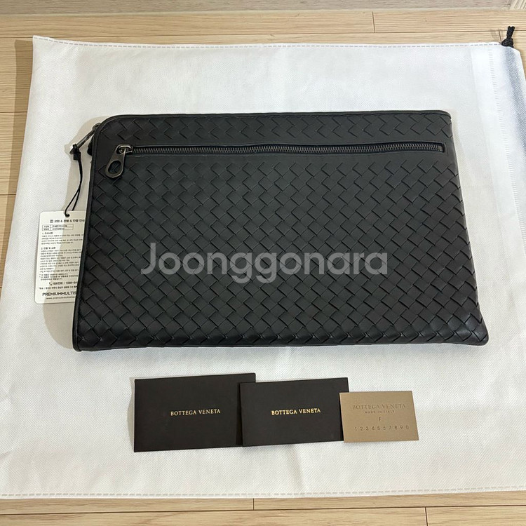 [S급/백화점] 보테가베네타 인트레치아토 클러치--1