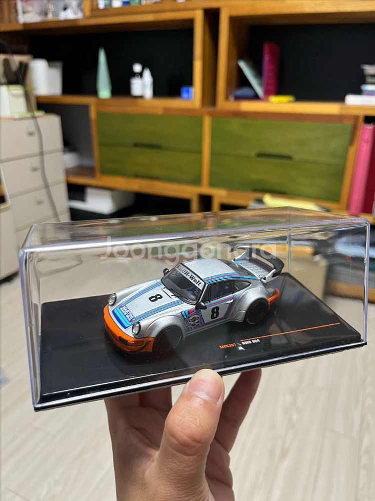 포르쉐 964 rwb 1:43 다이캐스트--0