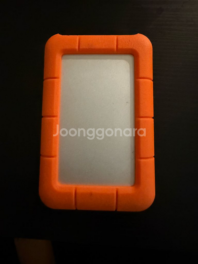 Lacie rugged hdd 5T--1