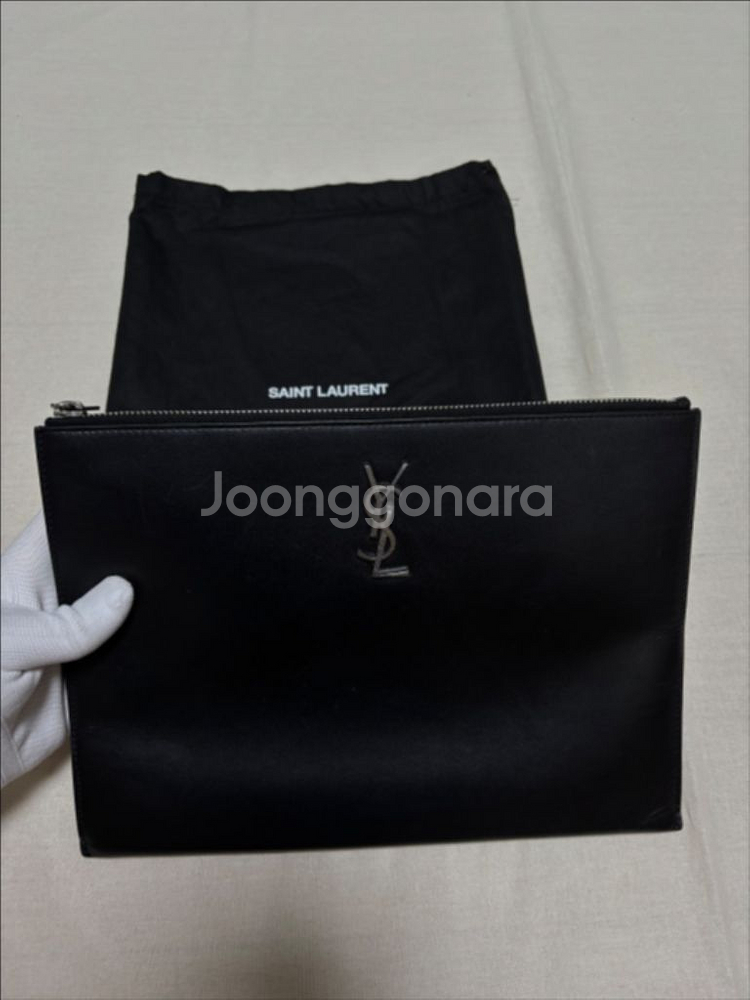 입생로랑 태블릿 클러치 은장--0