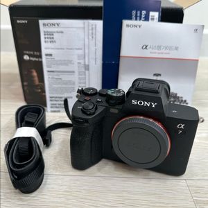 소니 A7M4 (케이지,베터리,메모리카드 포함)