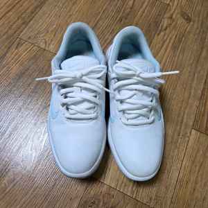 나이키 여성 골프화 225