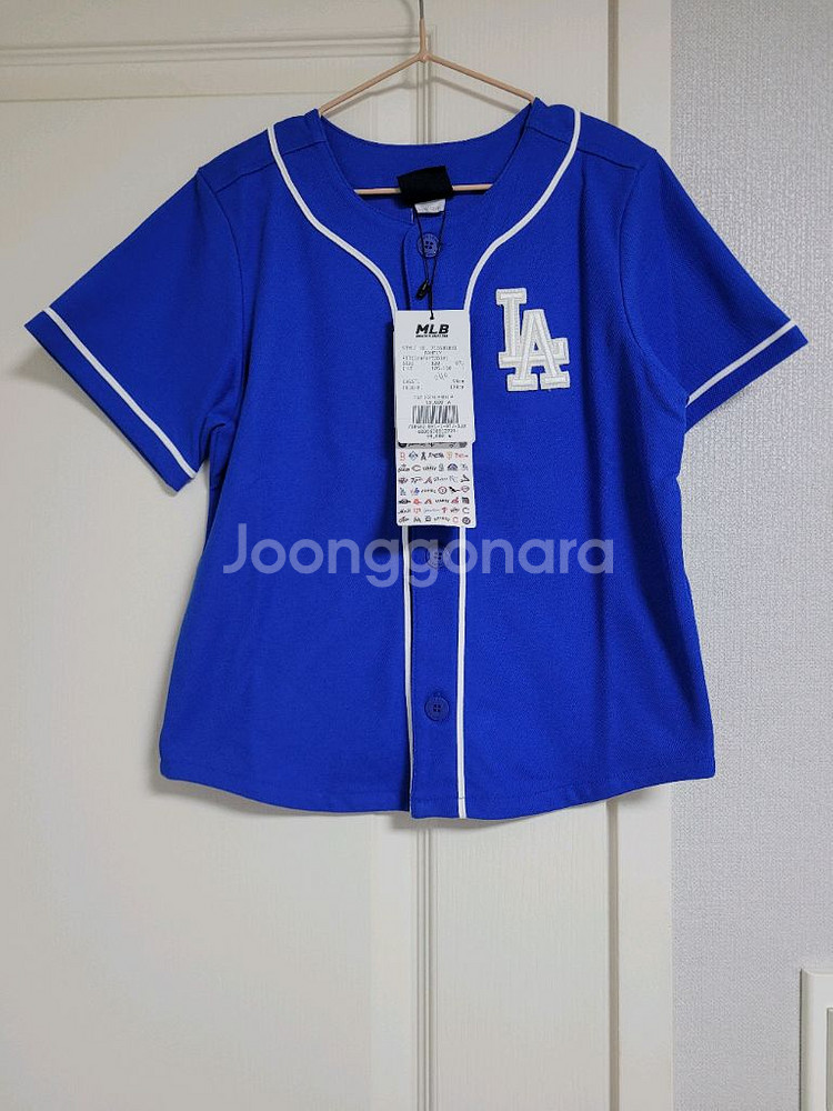 mlb키즈 베이스볼 셔츠팝니다. 사이즈 120 새상품--0